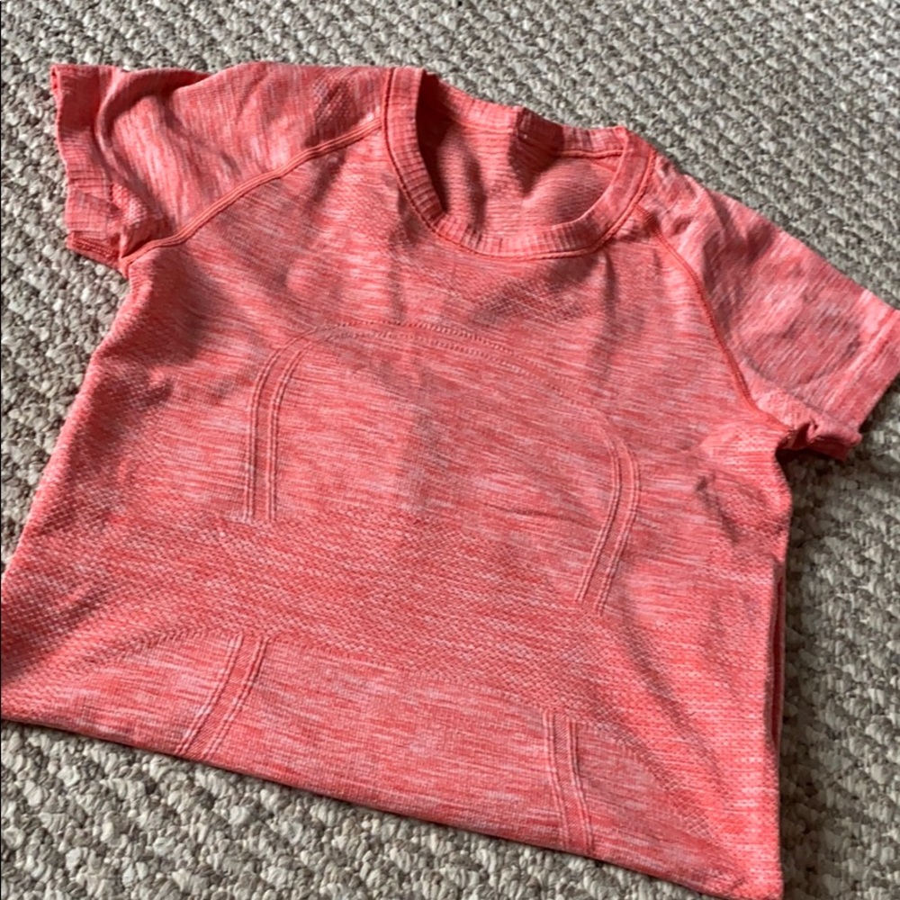 Lululemon T-shirt size 4 coral color